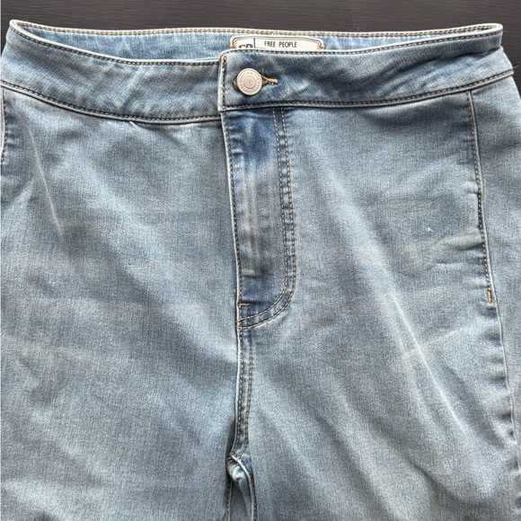 FREE PEOPLE Light Denim Super Wide Blue Jeans - Picture 9 of 10